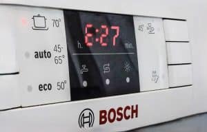 oshibka-e27-v-posudomoike-bosch
